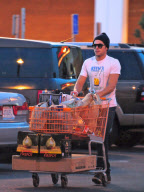 Zac Efron Goes Shopping at Home Depot