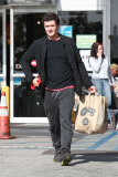 *EXCLUSIVE* Orlando Bloom : Red Alert!