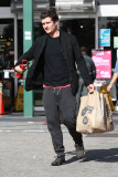 *EXCLUSIVE* Orlando Bloom : Red Alert!