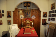 Father Stephen Weston in seiner Kirche