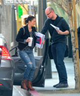 Drew Barrymore Carries a Folder Entitled "Who Needs Drugs" to a Meeting in Santa Monica