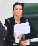 Drew Barrymore Carries a Folder Entitled "Who Needs Drugs" to a Meeting in Santa Monica