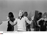 FRANCE : Show TV avec Claude Francois