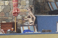 EXCLUSIVE... Exclusive: Kate Hudson Shows Off Her Bikini Body In Mexico