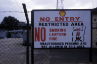 Shell oil in Nigeria - oil leaks and the environmental impact in the Niger Delta