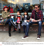 L.A.: Johnny Hallyday and family out for ice cream