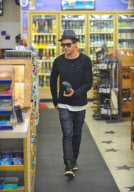 Zac Efron Stops by Gil Terner's Liquor Store