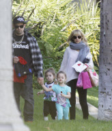 Joel Madden and Nicole Richie pick up the kids