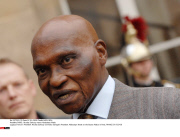 PARIS : Nicolas Sarkozy meets Abdoulaye Wade