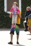 Justin Bieber hits the beach with the family and Selena Gomez