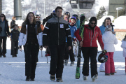 LUIS ALFONSO OF BORBON AND WIFE MARGARITA VARGAS WITH SONS IN BAQUEIRA BERET SKI STATION
