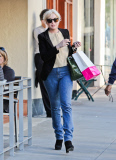 Lindsay Lohan shopping for a cell phone in Beverly Hills CA
