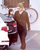 Brad Pitt takes Maddox to get a guitar - Part 2