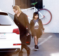 Brad Pitt takes Maddox to get a guitar - Part 2
