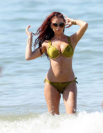 Exklusiv Amy Childs in ihrem Urlaub in Portugal