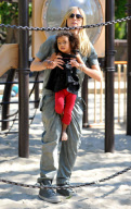 Heidi Klum Takes Her Kids To A Park In Beverly Hills