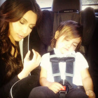 Kim Kardashian and Mason tweets ¿Sleeping beauty"
