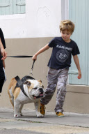 Maddox, Zahara, and Shiloh take their Bull Dog Jacques to the Market