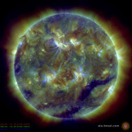 Sun Erupts Major Solar Flare