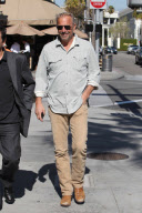 Kevin Costner grabs lunch at Il Pastaio