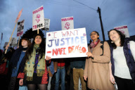 Studenten demonstrieren gegen Strauss-Kahn in Cambridge