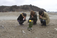Family prays for lost tsunami victims