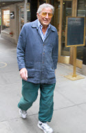 EXCLUSIVE... Exclusive... Tony Bennett Heading Out For A Manicure In New York