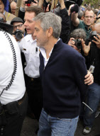 George Clooney wird vor der sudanesischen Botschaft in Washington verhaftet