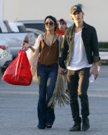 Vanessa Hudgens, Austin Butler