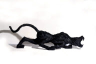 Skulpturen aus alten Autoreifen von Yong Ho Ji