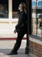 EXCLUSIVE... Exclusive: Evan Rachel Wood Takes In The Day Solo