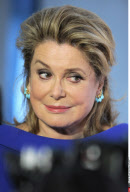 NY: 39TH ANNUAL CHAPLIN AWARDS GALA ARRIVALS