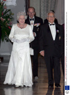 QUEEN ELIZABETH II ARRIVING FOR A DINNER AT THE PALACE IN VALLETTA, MALTA - 23 NOV 2005