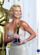 2004 OSCARS / ACADEMY AWARDS, LOS ANGELES, AMERICA - 29 FEB 2004