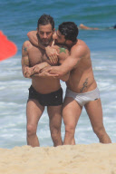 Marc Jacobs and boyfriend Harry Louis get romantic in Rio