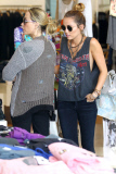 *EXCLUSIVE* Miley Cyrus : Killer Style in Calabasas