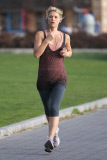 Claire Danes Jogging along the Hudson River Park