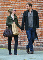 Julia Stiles Shops With David Harbour