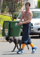 Semi-Exclusive... Jon Bernthal Leaving A Boxing Gym