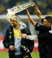Fussball: Borussia Dortmund gegen Borussia Mönchengladbach