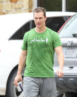 EXCLUSIVE... Exclusive: Matthew McConaughey And Camila Leave The Gym