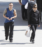 Semi-Exclusive... Jennifer Lopez And Casper Smart Out For Lunch In West Hollywood