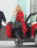 Rachel McAdams Gets Cash at the ATM