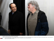 VALENCE: Francois Hollande visite le studio Folimage
