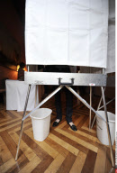 NY: FRENCH NEW YORKERS VOTE IN SECOND ROUND OF FRENCH PRESIDENTIAL ELECTIONS