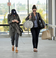 Scarlett Johansson Hides at LAX
