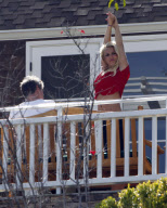 EXCLUSIVE... NO INTERNET USE WITHOUT PRIOR AGREEMENT Exclusive... Britney Spears And Family At A Cinco De Mayo Party