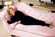 CATHERINE DENEUVE "LA VIE EST PLUS INTERESSANTE QUE LE CINEMA".