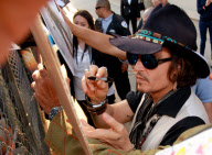 Johnny Depp signs autographs at Jimmy Kimmel Live [USA ONLY]