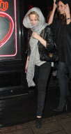 Kylie Minogue Out To Dinner